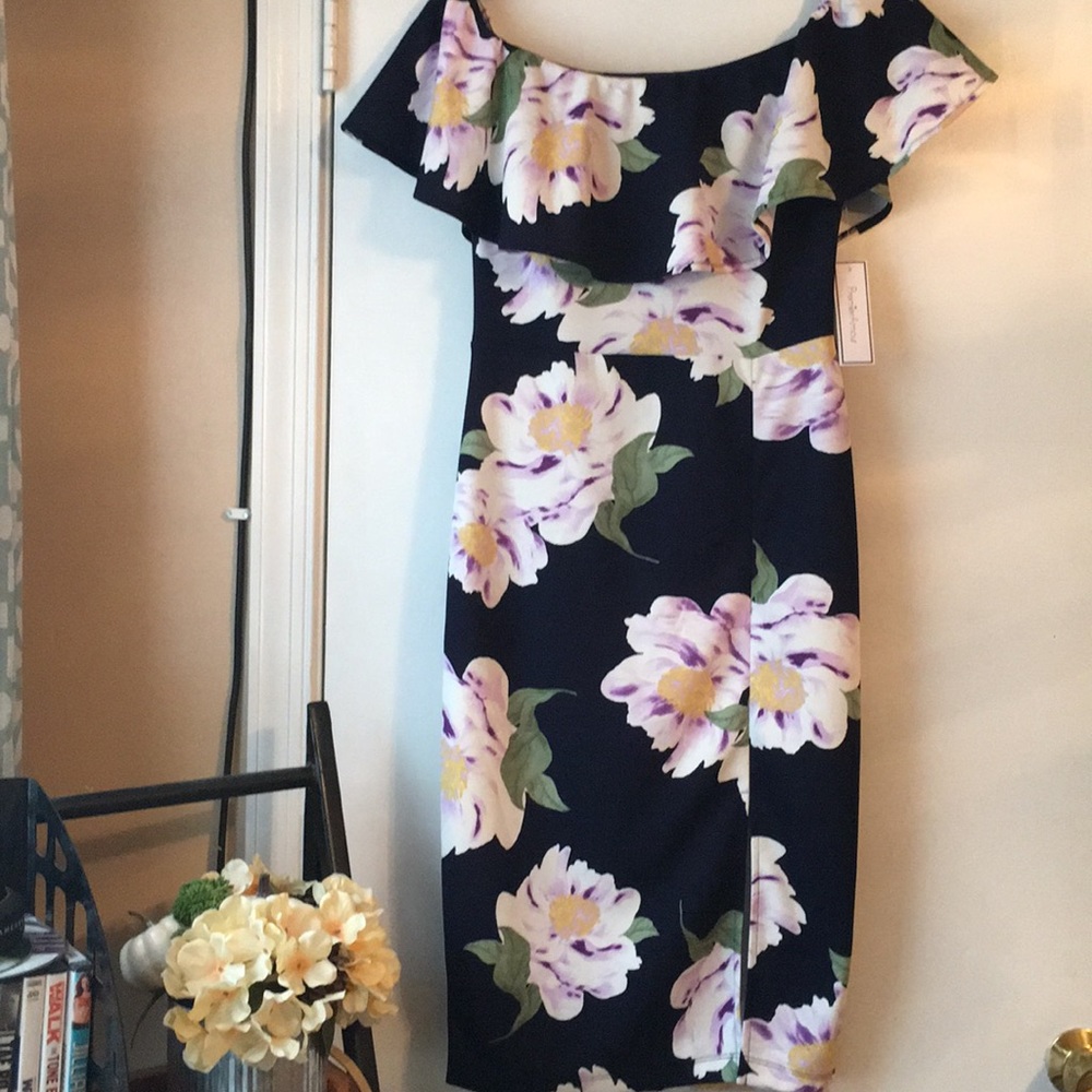 Off shoulder dress with slit size 2,